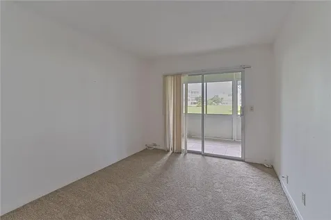 167 Grantham Deerfield Beach FL 33442