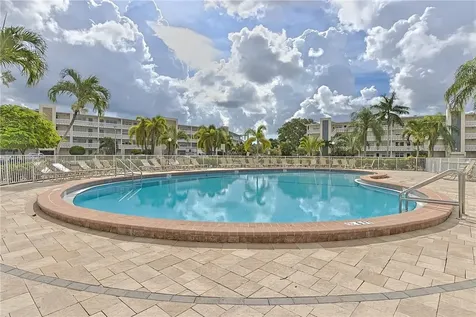 167 Grantham Deerfield Beach FL 33442