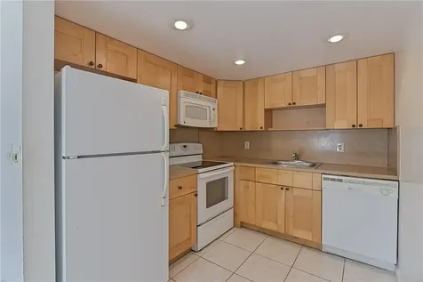 167 Grantham Deerfield Beach FL 33442
