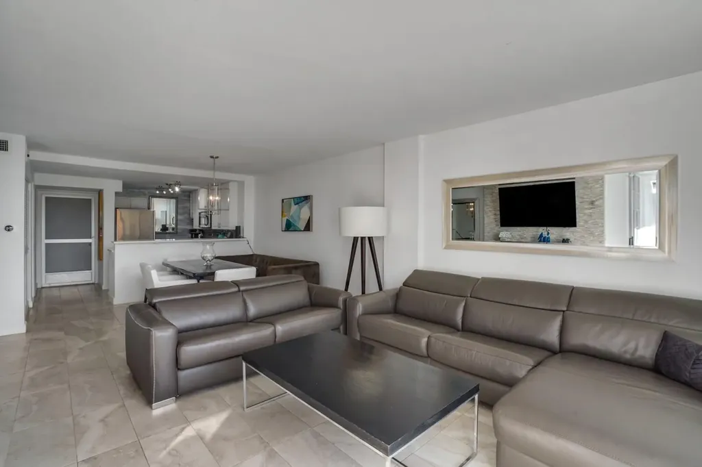 1609 N Riverside Drive Pompano Beach FL 33062