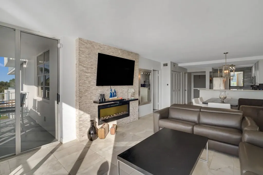 1609 N Riverside Drive Pompano Beach FL 33062