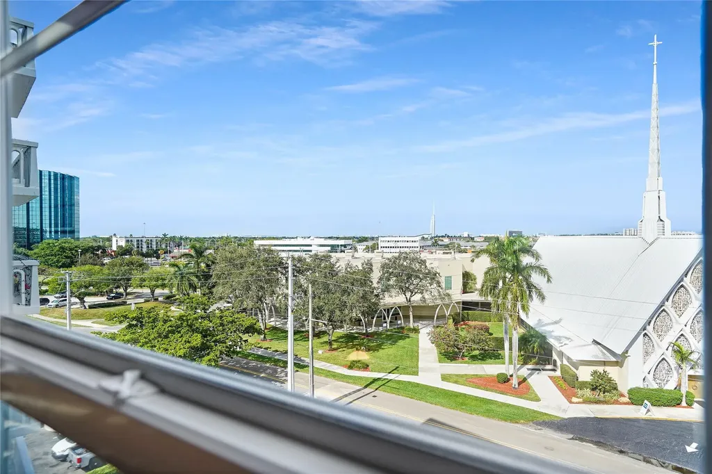 2500 NE 48th Lane Fort Lauderdale FL 33308
