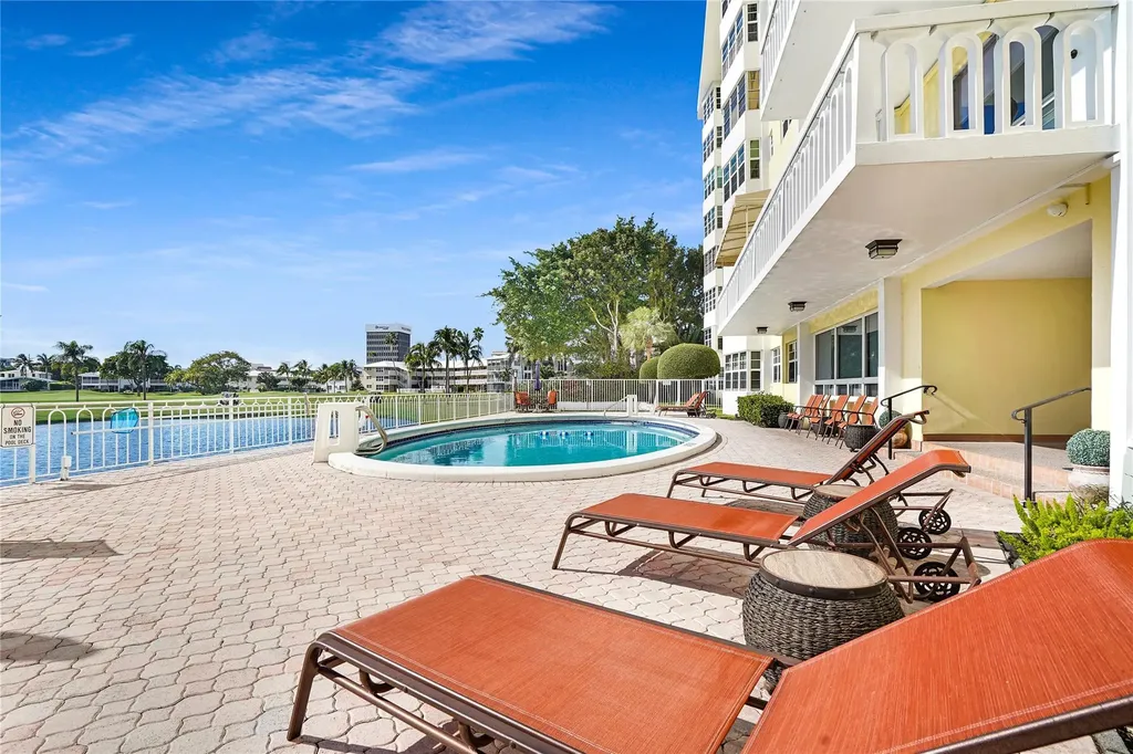 2500 NE 48th Lane Fort Lauderdale FL 33308