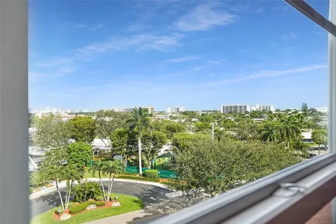 2500 NE 48th Lane Fort Lauderdale FL 33308