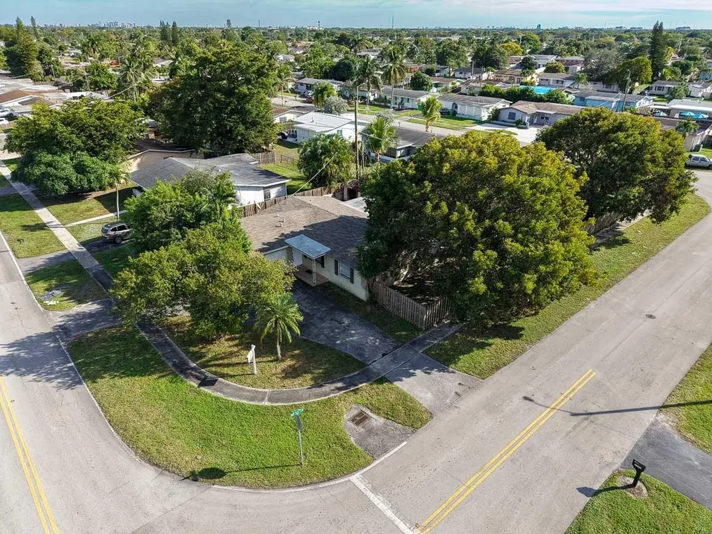 9370 NW 25th Court Sunrise FL 33322