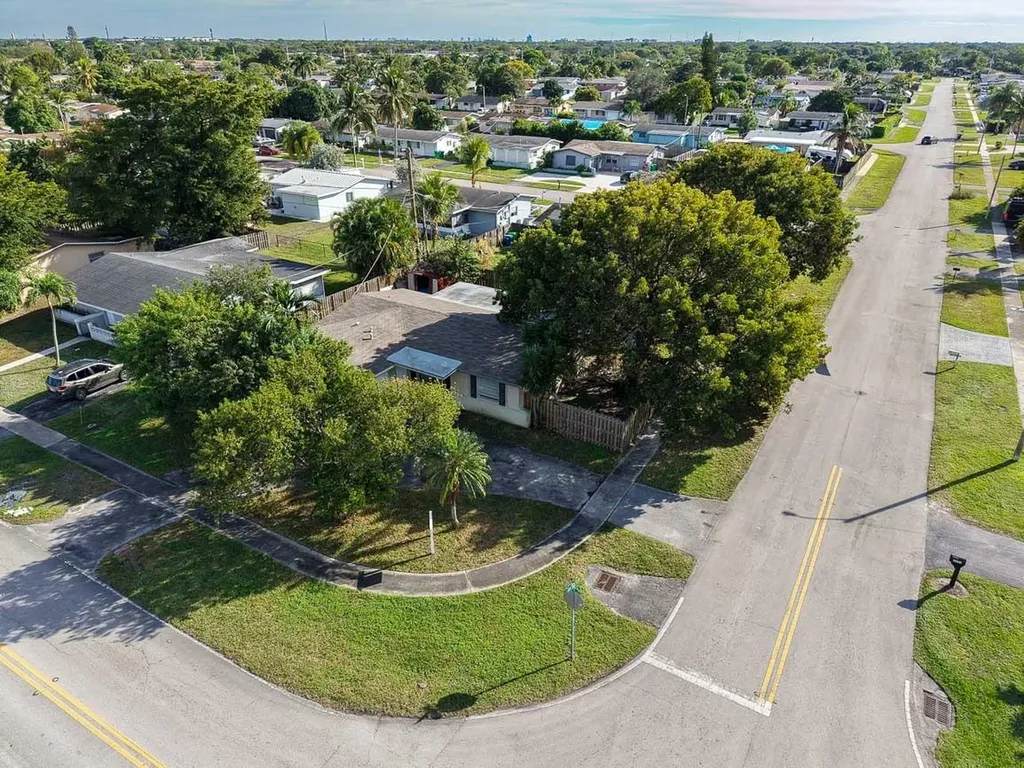 9370 NW 25th Court Sunrise FL 33322