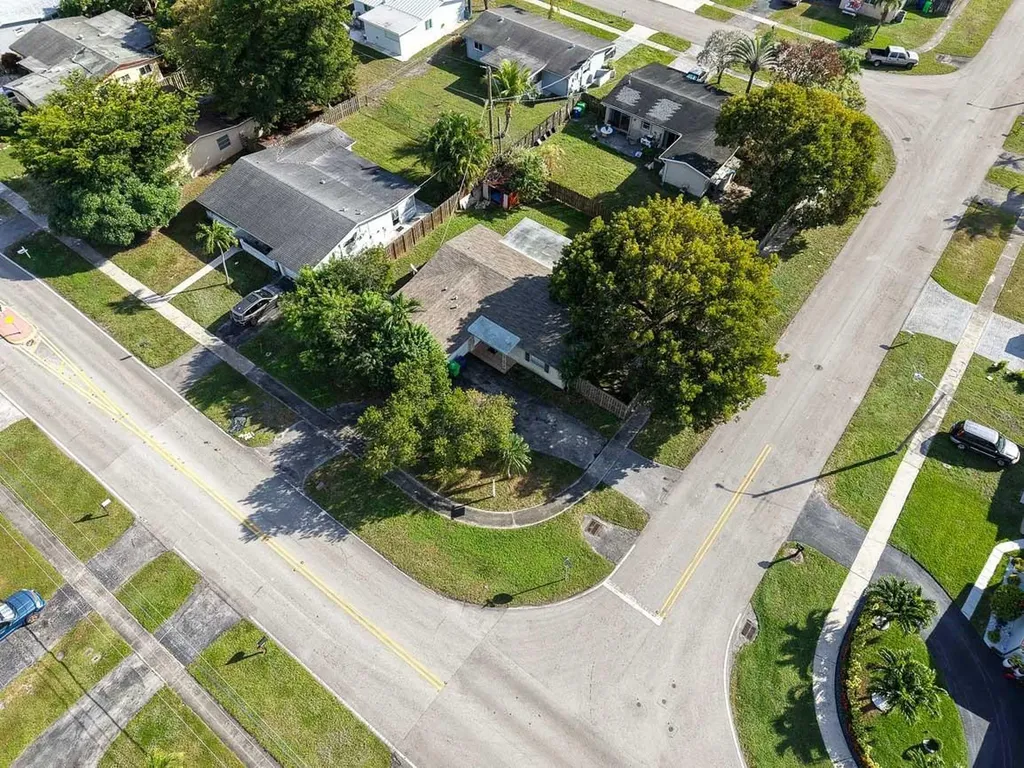 9370 NW 25th Court Sunrise FL 33322