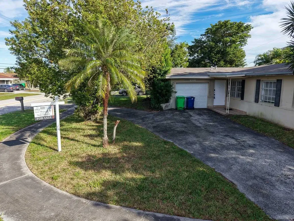 9370 NW 25th Court Sunrise FL 33322