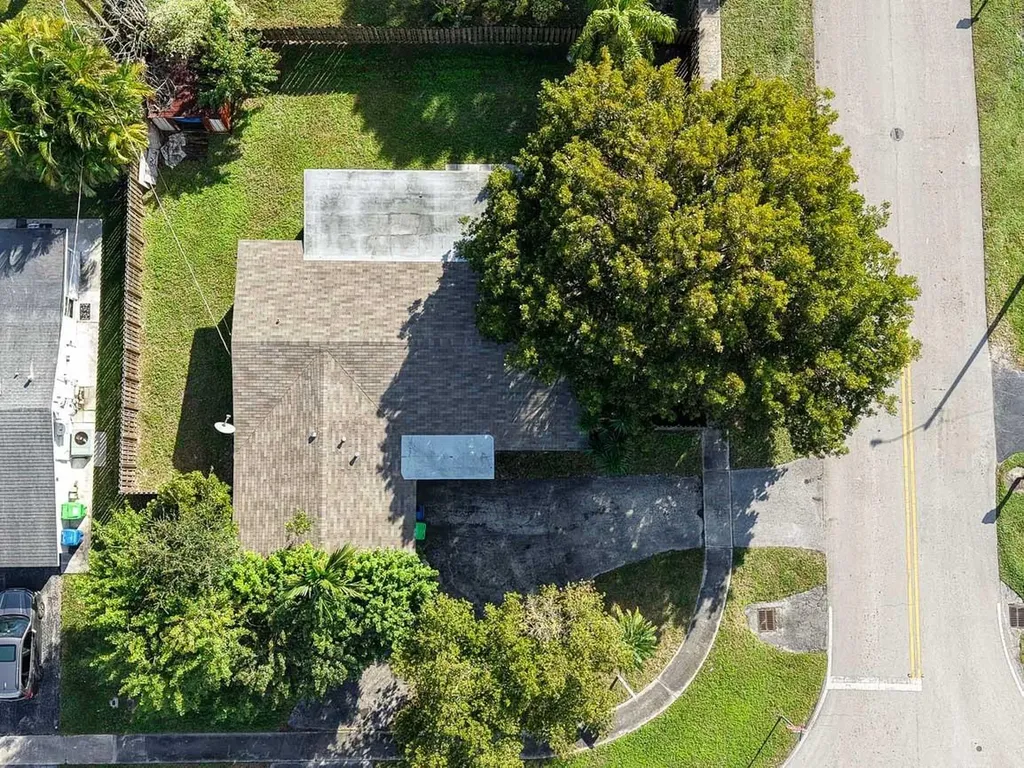 9370 NW 25th Court Sunrise FL 33322