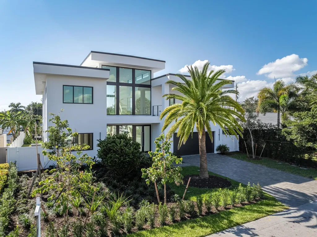 2612 NE 4th Street Pompano Beach FL 33062
