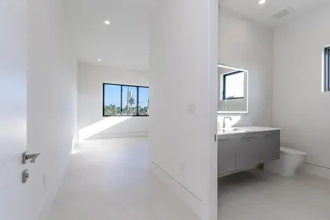 2612 NE 4th Street Pompano Beach FL 33062