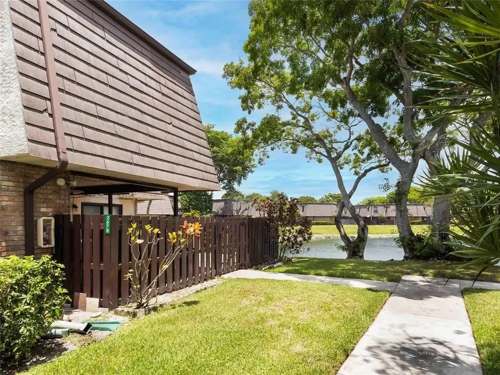2678 NW 99th Avenue Coral Springs FL 33065
