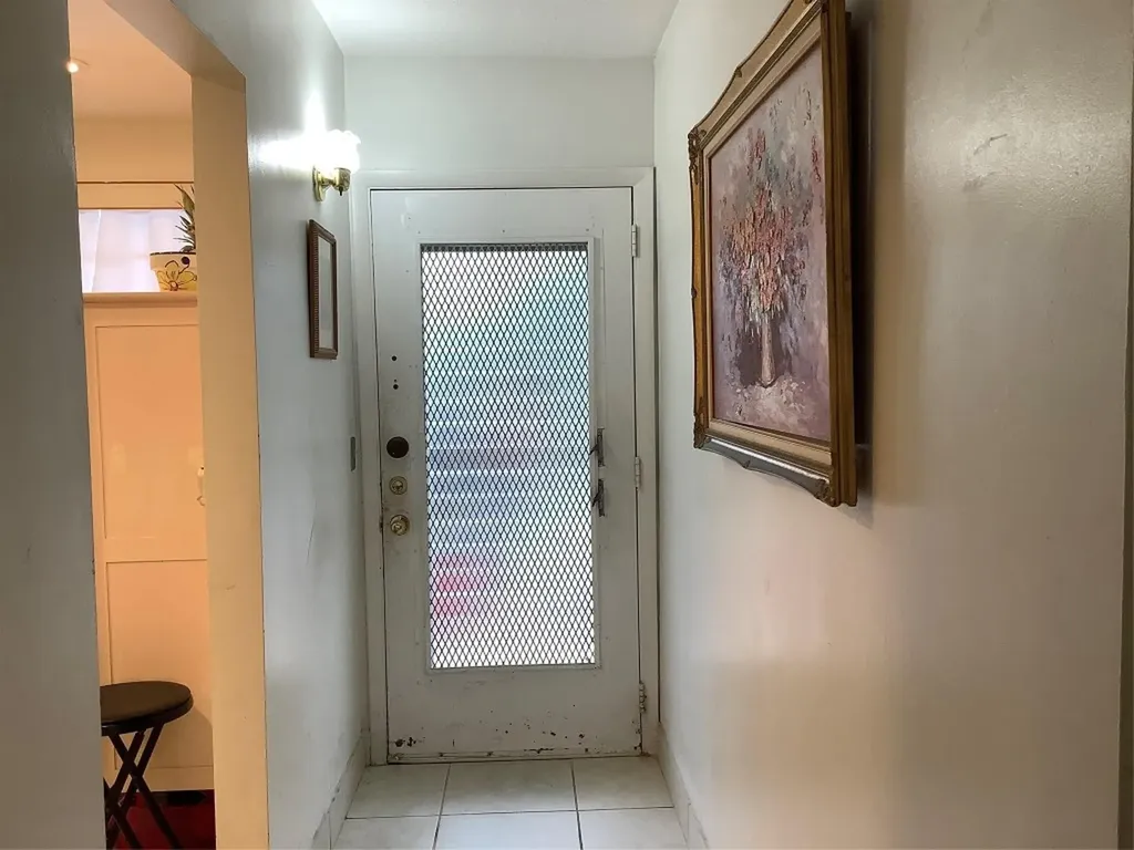2300 NE 1st Lane Boynton Beach FL 33435