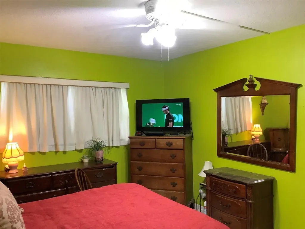 2300 NE 1st Lane Boynton Beach FL 33435
