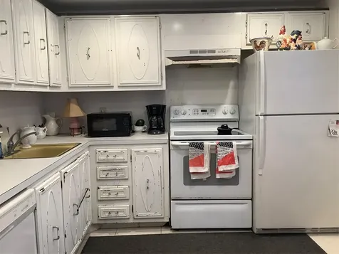 2300 NE 1st Lane Boynton Beach FL 33435