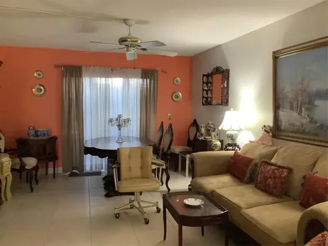 2300 NE 1st Lane Boynton Beach FL 33435