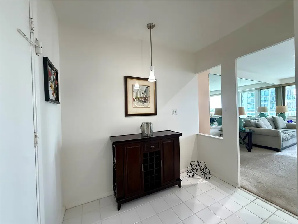 3233 NE 34th Street Fort Lauderdale FL 33308
