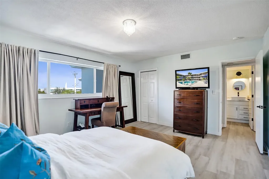 4848 NE 23 Avenue Fort Lauderdale FL 33308