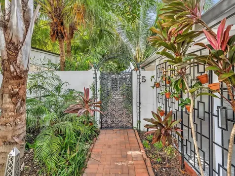 5 Middlesex Drive Wilton Manors FL 33305
