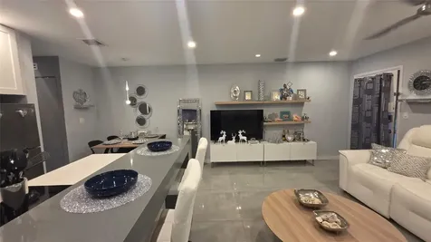 15610 NE 6th Avenue Miami FL 33162