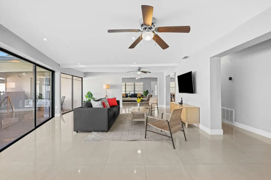 1601 NE 63rd Street Fort Lauderdale FL 33334