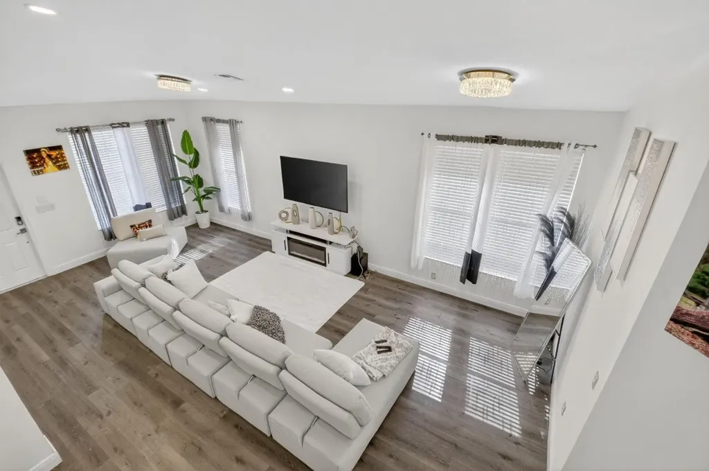 1023 Fairfax Circle Boynton Beach FL 33436