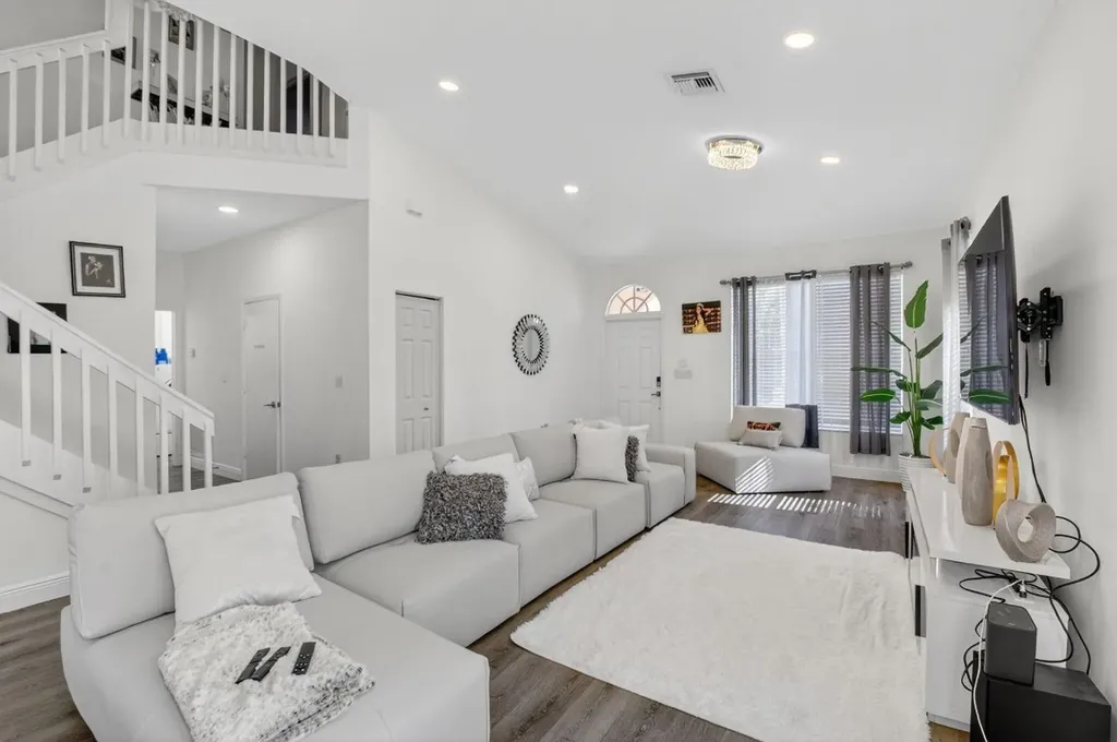 1023 Fairfax Circle Boynton Beach FL 33436