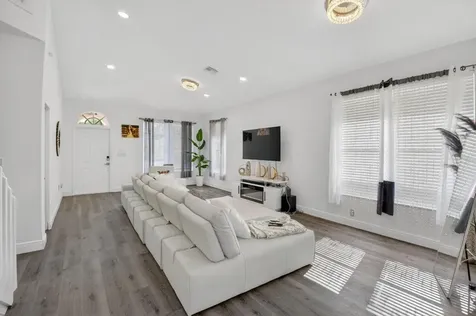 1023 Fairfax Circle Boynton Beach FL 33436