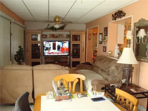 5809 NW 85th Avenue Tamarac FL 33321