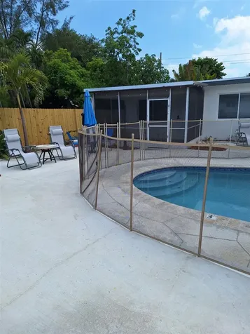 684 NE 37th Street Oakland Park FL 33334