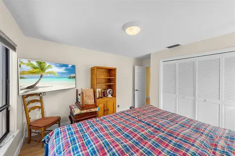 6809 SE Yorktown Drive Hobe Sound FL 33455