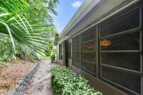6809 SE Yorktown Drive Hobe Sound FL 33455