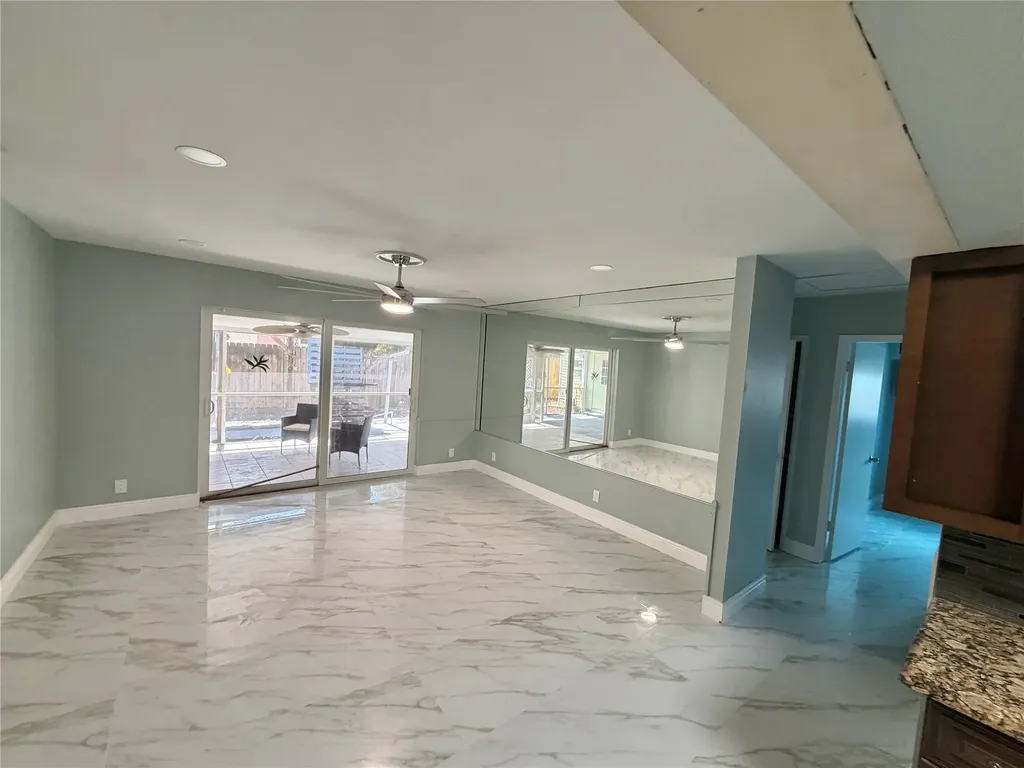 4541 NE 6th Terrace Deerfield Beach FL 33064