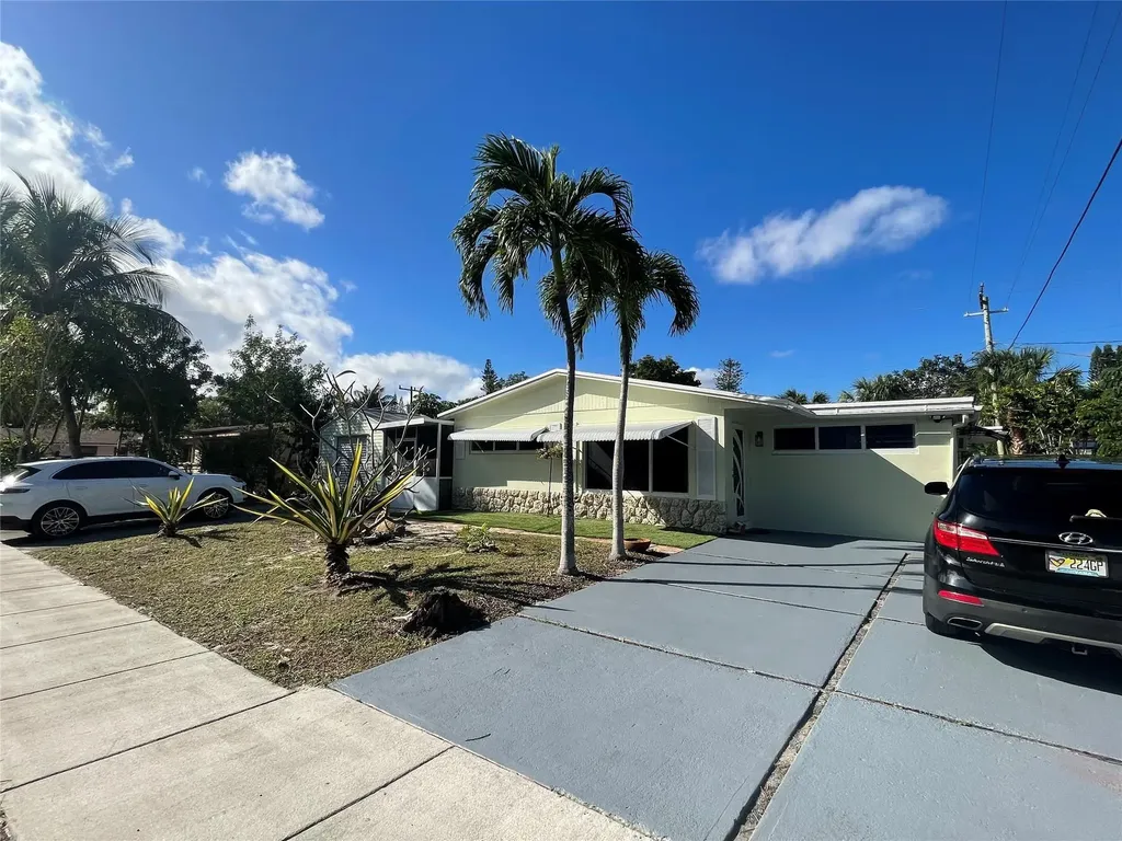 4541 NE 6th Terrace Deerfield Beach FL 33064
