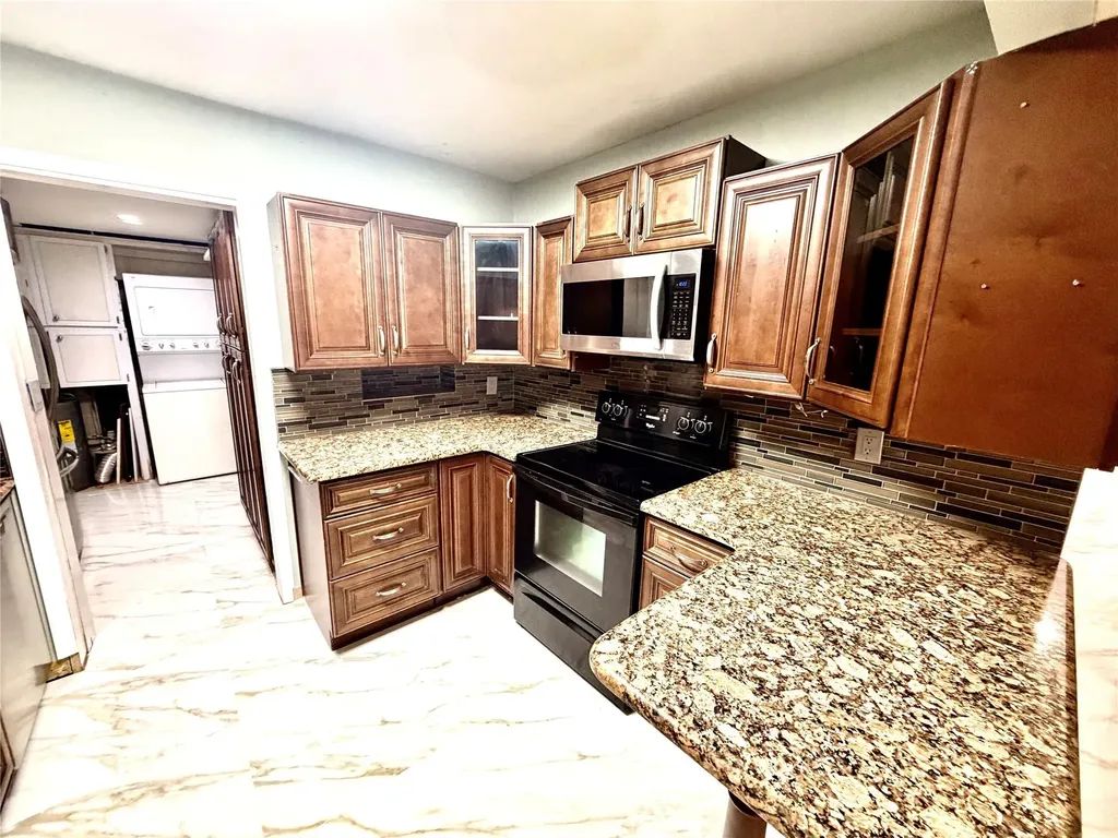 4541 NE 6th Terrace Deerfield Beach FL 33064