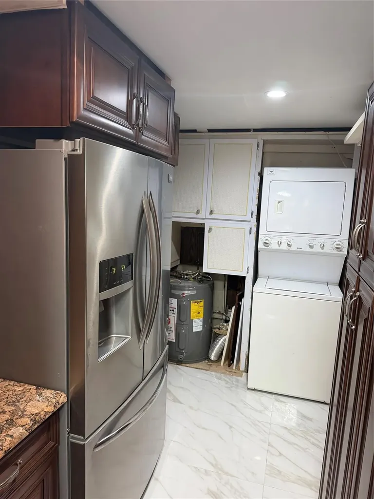 4541 NE 6th Terrace Deerfield Beach FL 33064
