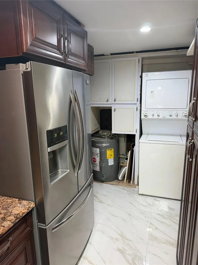 4541 NE 6th Terrace Deerfield Beach FL 33064