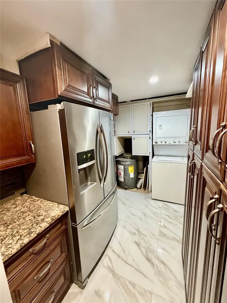 4541 NE 6th Terrace Deerfield Beach FL 33064