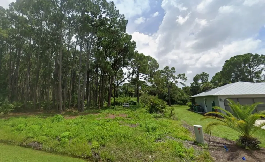 12203 Chamberlain Boulevard Port Charlotte FL 33953