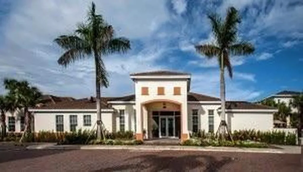 724 SW 2nd Way Pompano Beach FL 33060