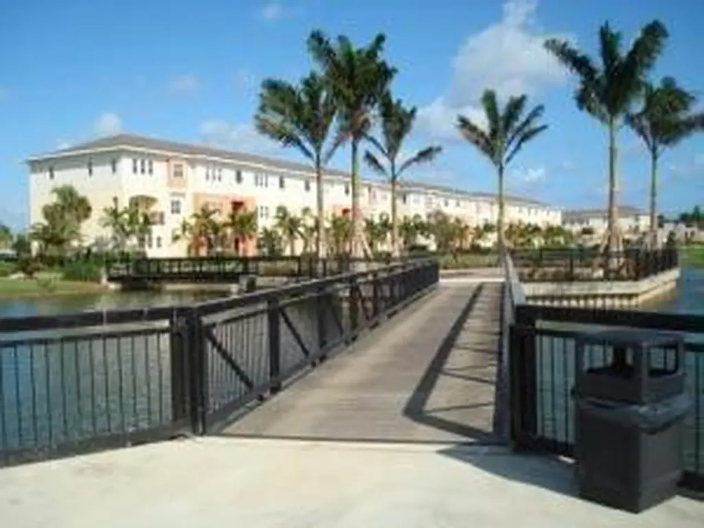 724 SW 2nd Way Pompano Beach FL 33060