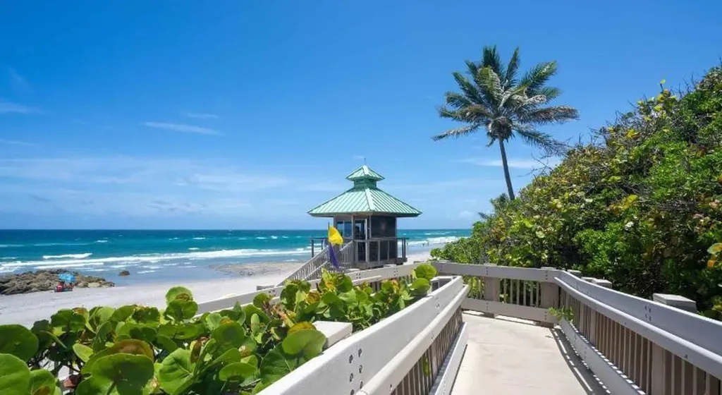 5340 NW 2nd Avenue Boca Raton FL 33487