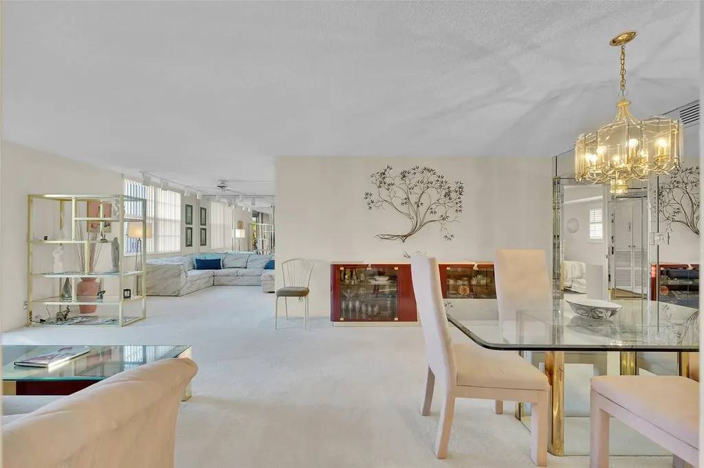 5340 NW 2nd Avenue Boca Raton FL 33487