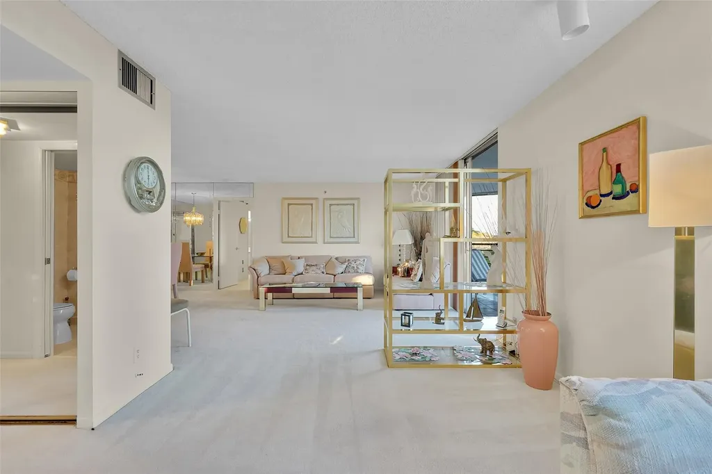 5340 NW 2nd Avenue Boca Raton FL 33487