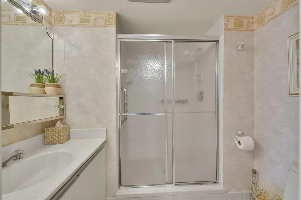 5340 NW 2nd Avenue Boca Raton FL 33487