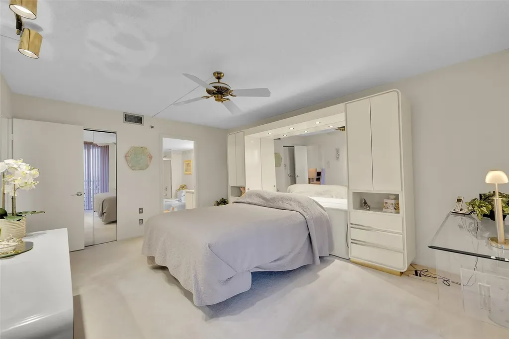 5340 NW 2nd Avenue Boca Raton FL 33487