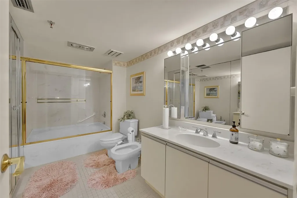 5340 NW 2nd Avenue Boca Raton FL 33487