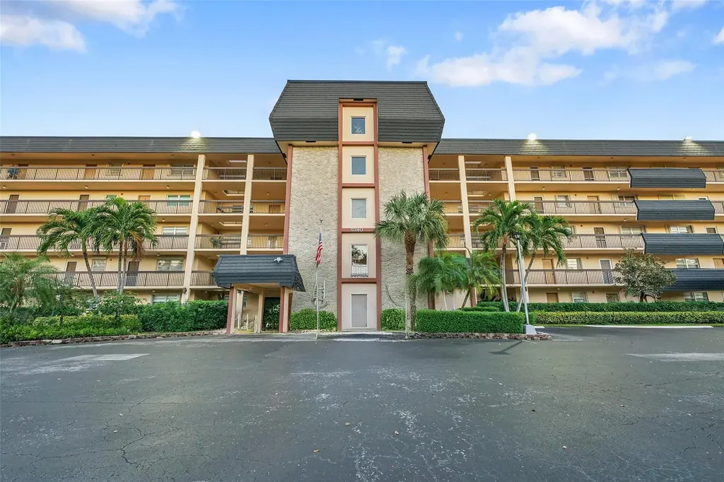 5340 NW 2nd Avenue Boca Raton FL 33487