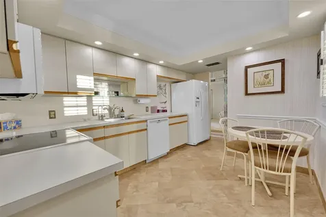 5340 NW 2nd Avenue Boca Raton FL 33487