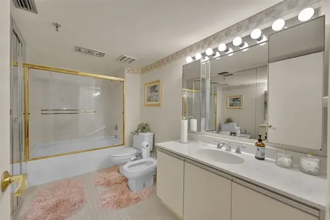 5340 NW 2nd Avenue Boca Raton FL 33487